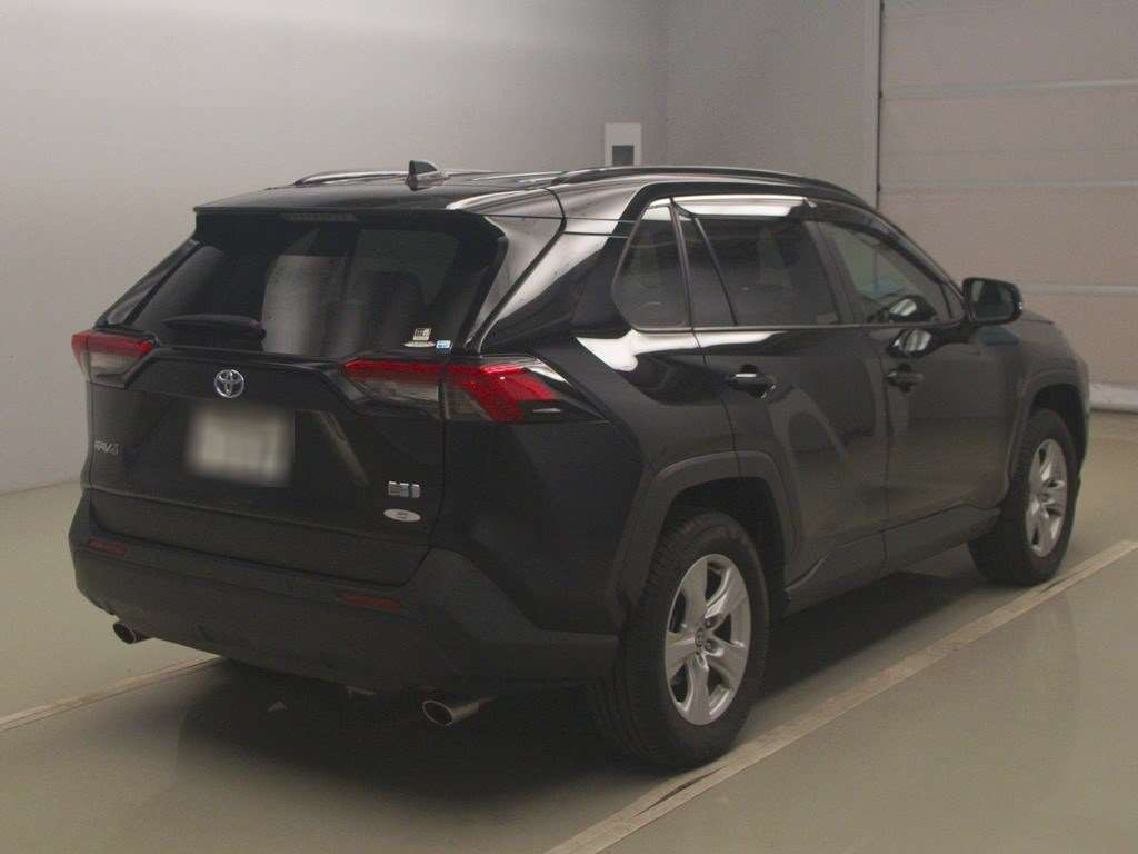 2021 Toyota RAV4 AXAH52[1]