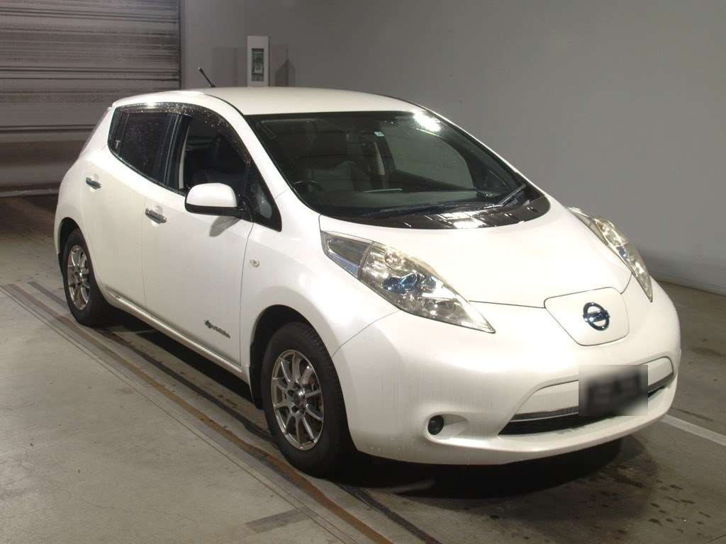 2013 Nissan Leaf AZE0[2]