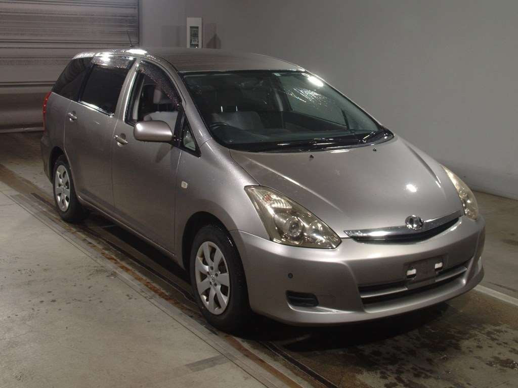 2007 Toyota Wish ZNE10G[2]