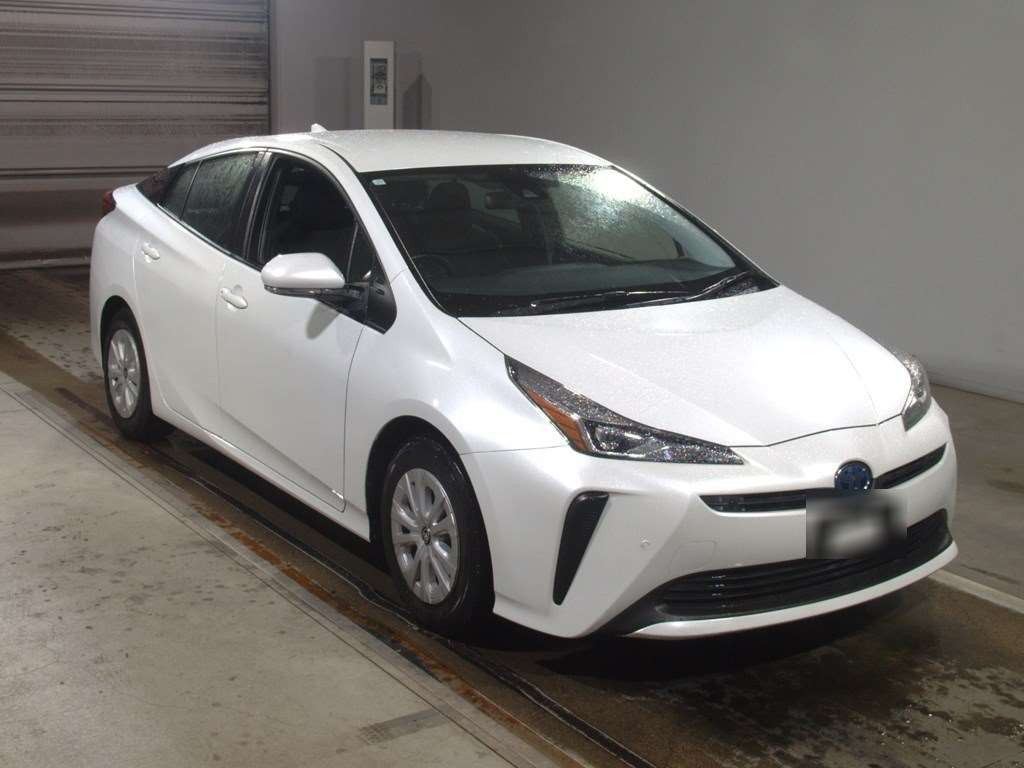 2021 Toyota Prius ZVW51[2]