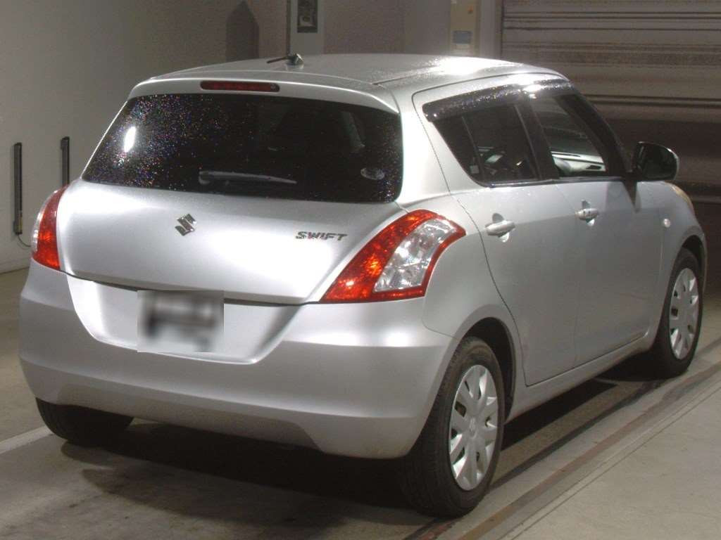 2011 Suzuki Swift ZC72S[1]