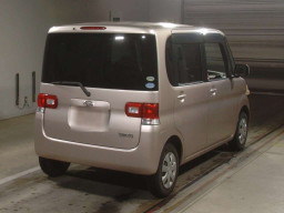 2010 Daihatsu Tanto