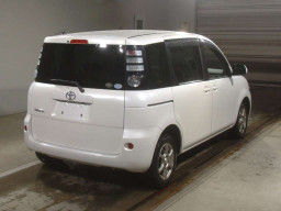 2009 Toyota Sienta