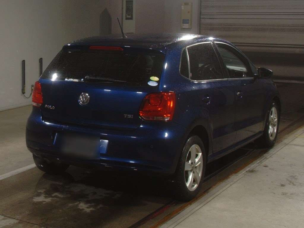 2011 Volkswagen Polo 6RCBZ[1]