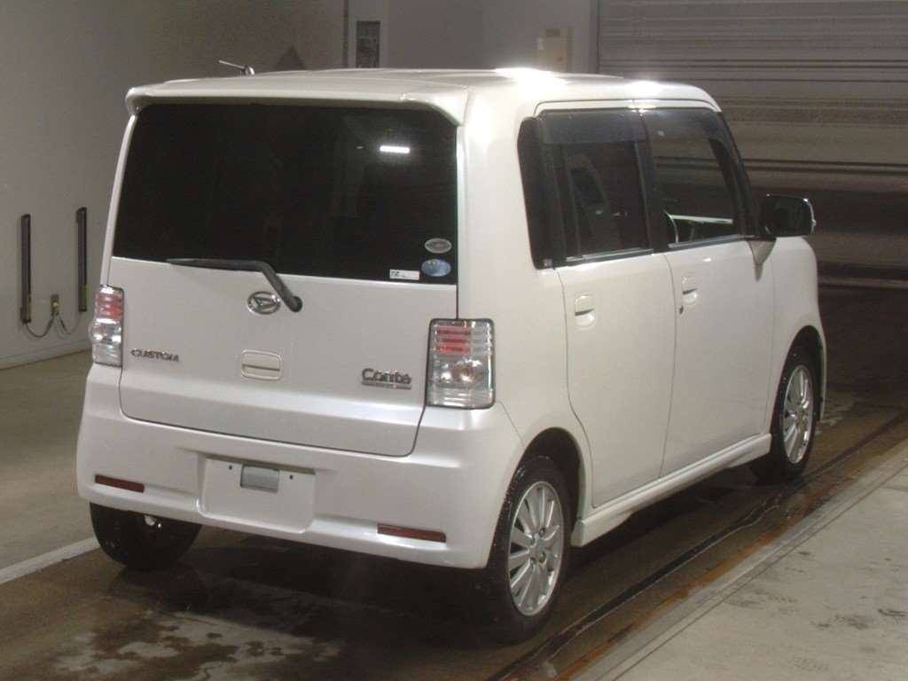 2009 Daihatsu Move Conte Custom L575S[1]