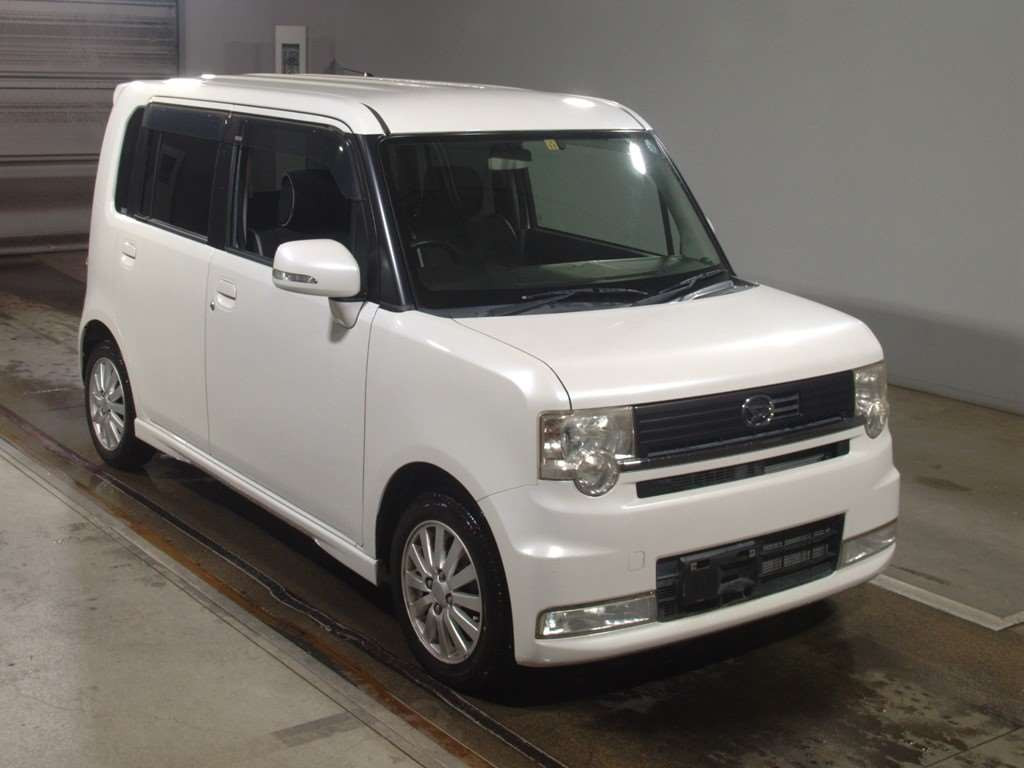 2009 Daihatsu Move Conte Custom L575S[2]