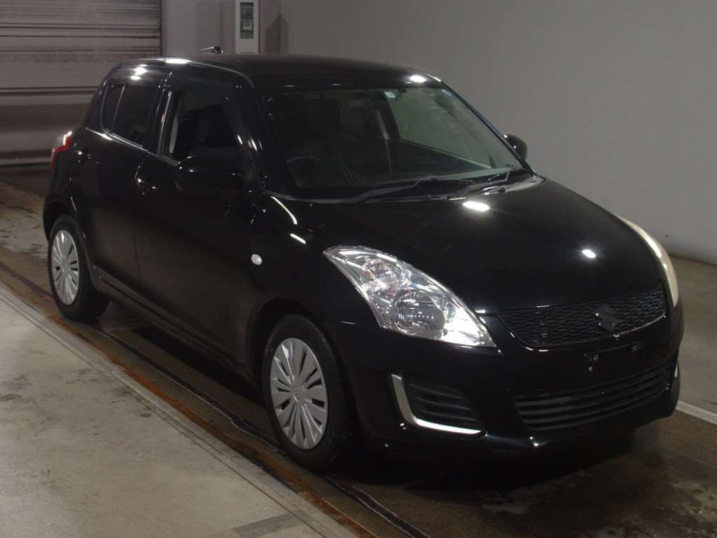 2015 Suzuki Swift ZC72S[2]