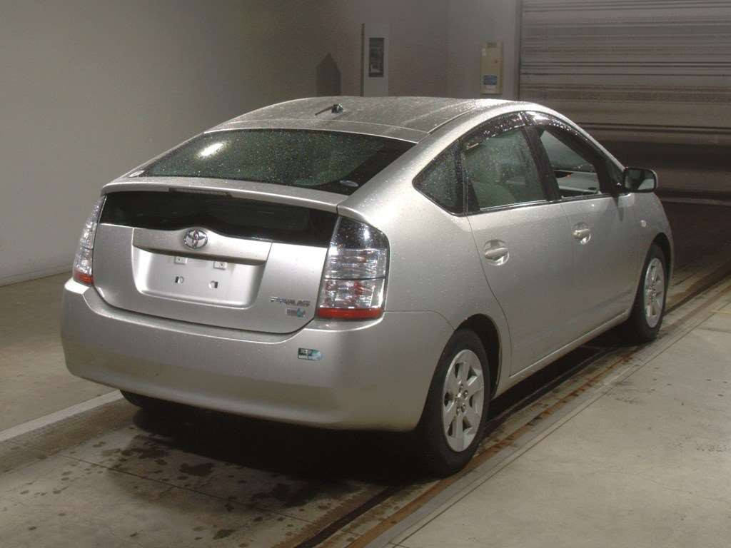 2004 Toyota Prius NHW20[1]