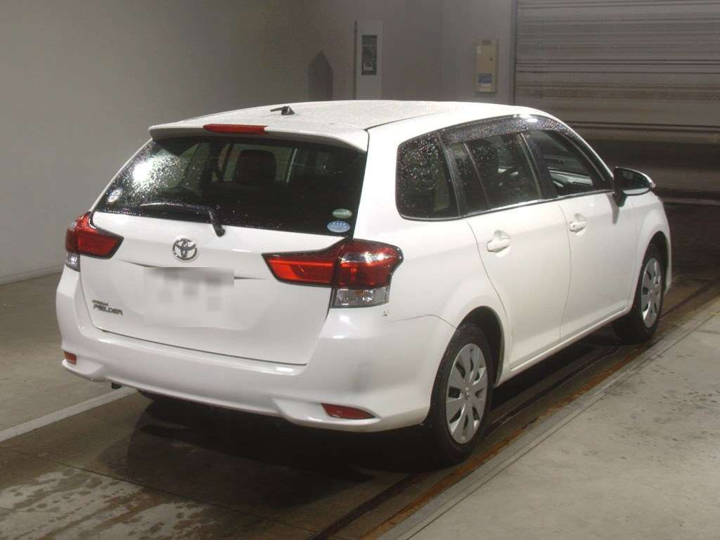 2016 Toyota Corolla Fielder NRE161G[1]