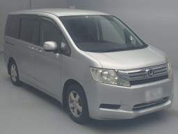 2010 Honda Step WGN