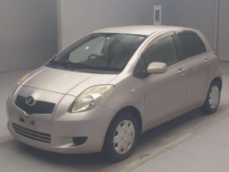 2005 Toyota Vitz