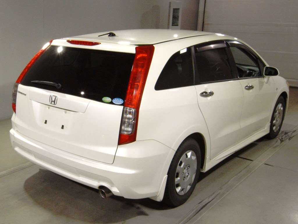 2007 Honda Stream RN6[1]