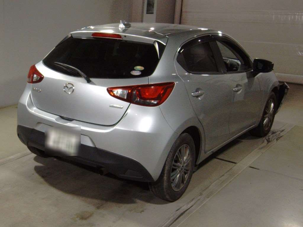 2017 Mazda Demio DJ3FS[1]