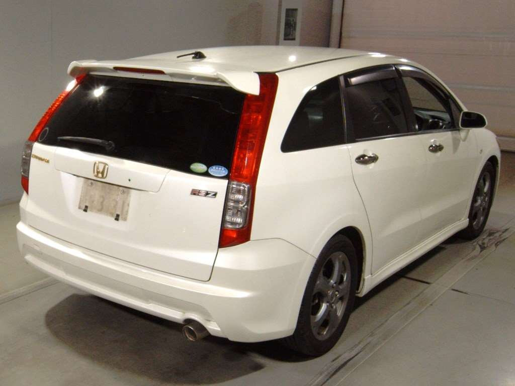 2007 Honda Stream RN6[1]