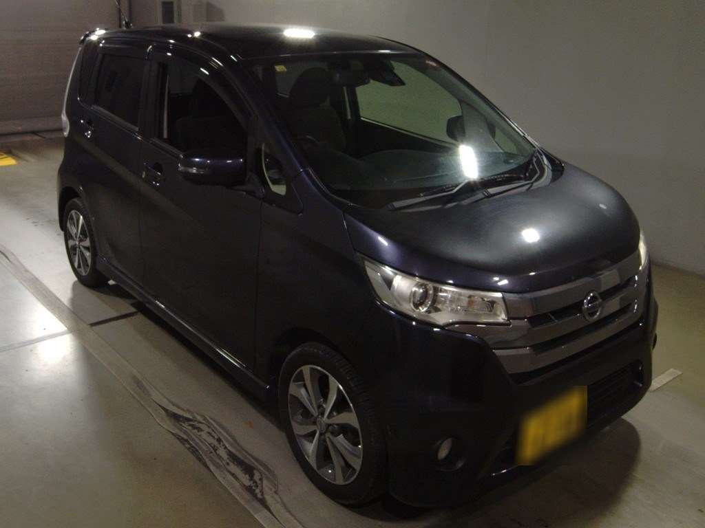 2016 Nissan DAYZ B21W[2]