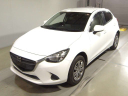 2016 Mazda Demio