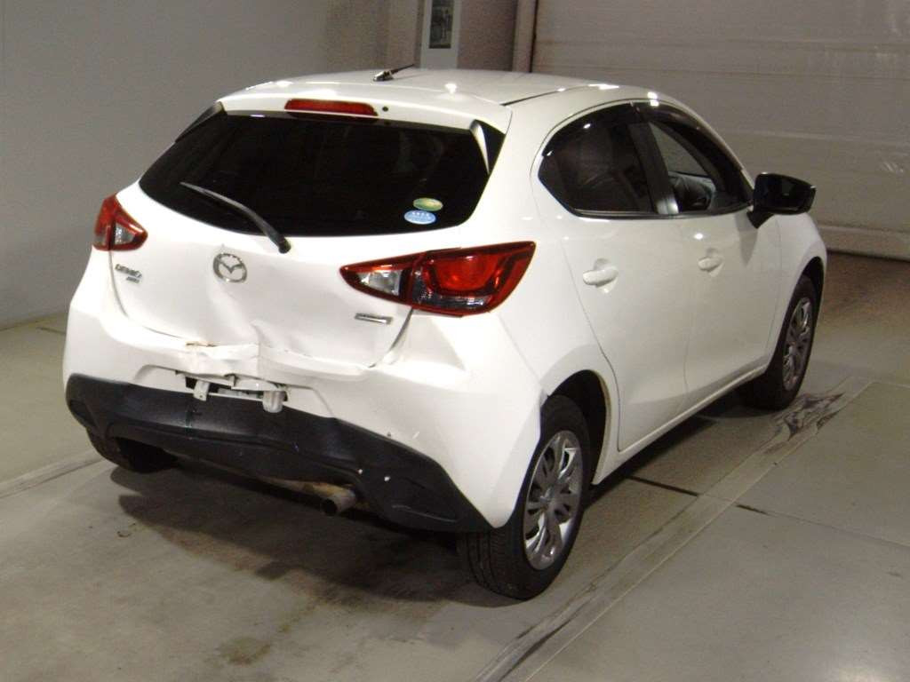 2016 Mazda Demio DJ3AS[1]