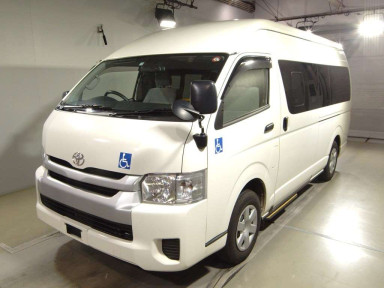 2018 Toyota Hiace Commuter