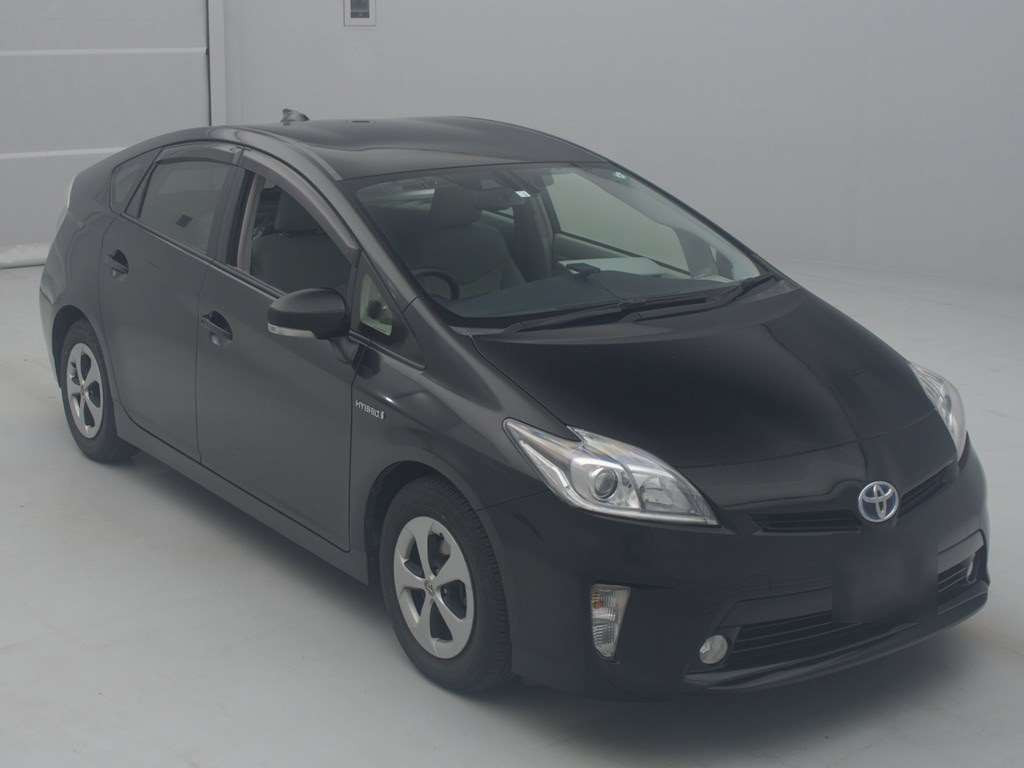 2014 Toyota Prius ZVW30[2]