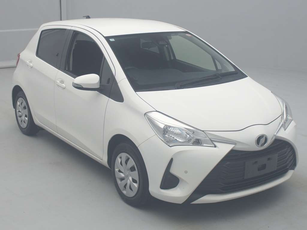 2018 Toyota Vitz KSP130[2]