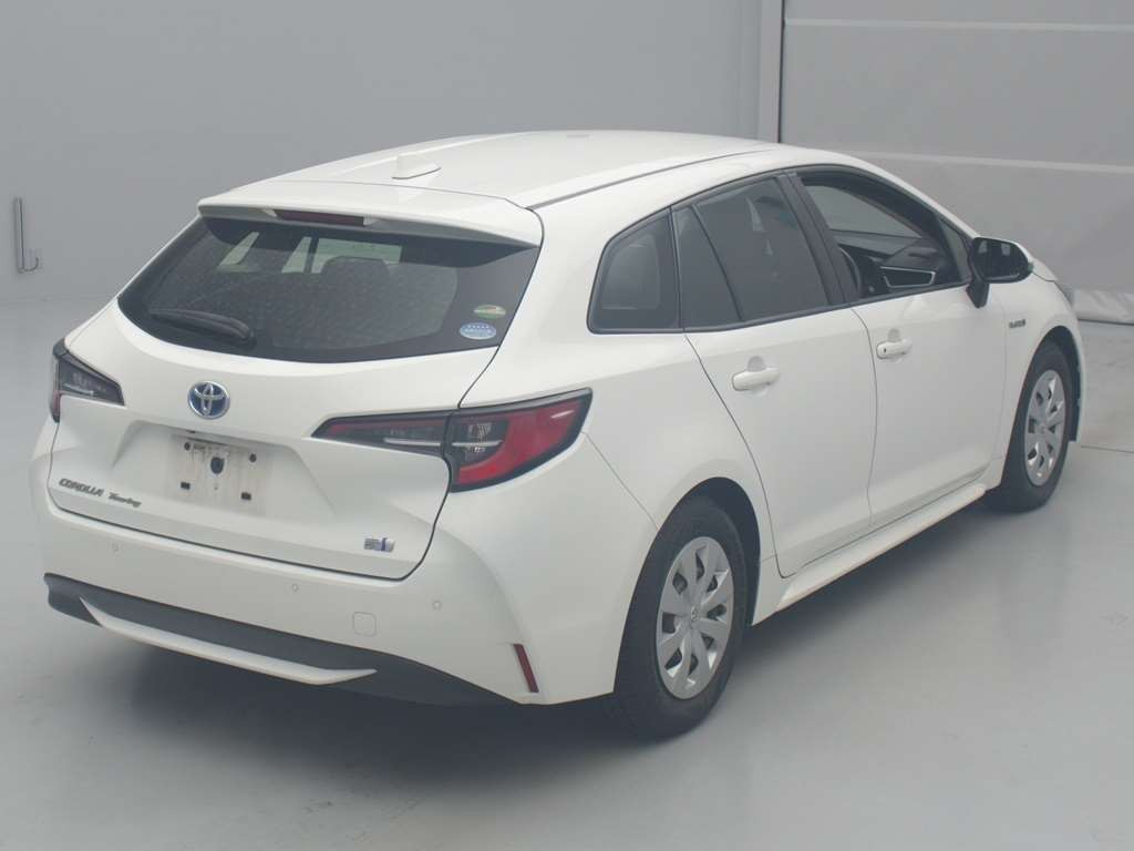 2019 Toyota Corolla Touring Wagon ZWE214W[1]