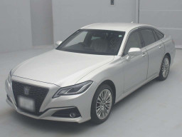 2020 Toyota Crown Hybrid