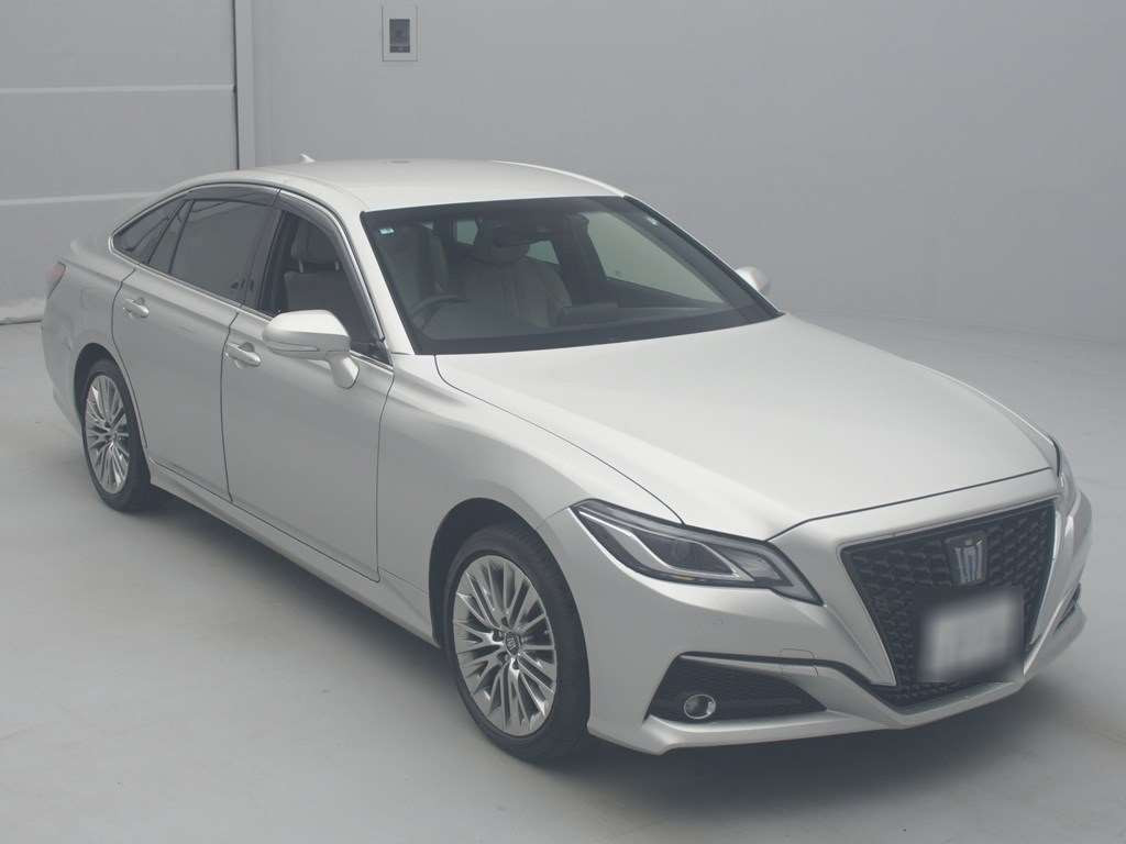 2020 Toyota Crown Hybrid AZSH21[2]