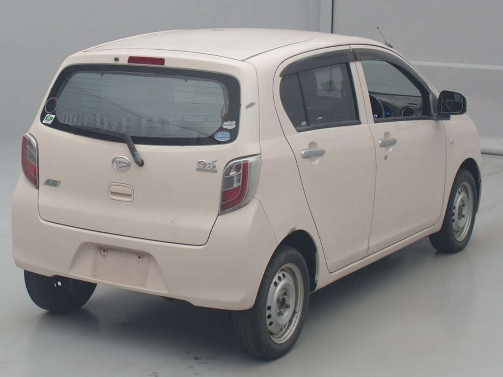 2011 Daihatsu Mira es LA310S[1]