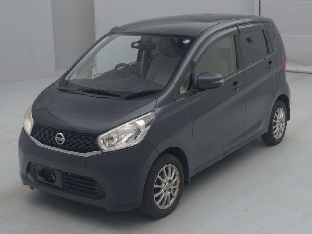 2013 Nissan DAYZ B21W[0]