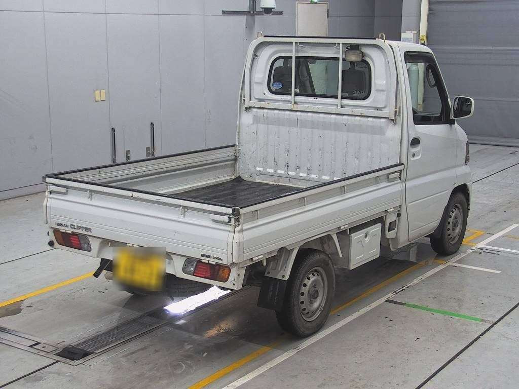 2005 Nissan Clipper Truck U72T[1]