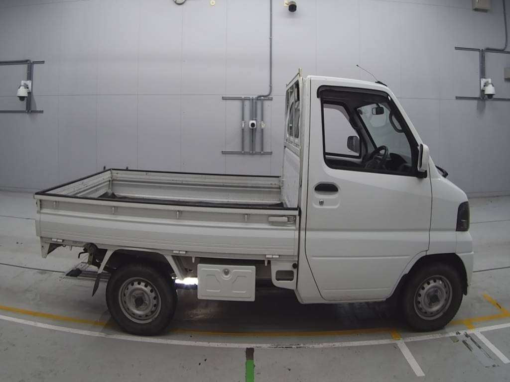 2005 Nissan Clipper Truck U72T[2]