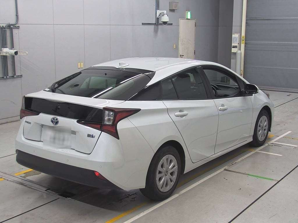 2022 Toyota Prius ZVW51[1]