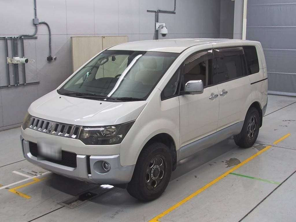 2011 Mitsubishi Delica D5 CV5W[0]