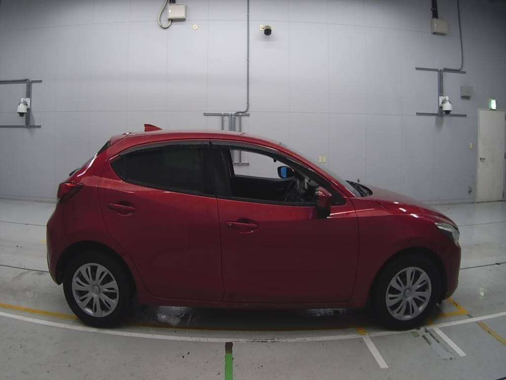 2016 Mazda Demio DJ3FS[2]