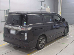 2014 Nissan Elgrand