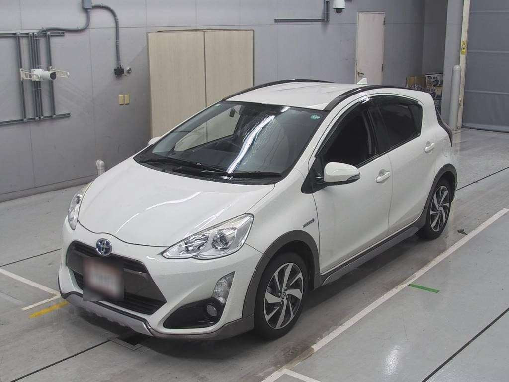 2015 Toyota Aqua NHP10[0]