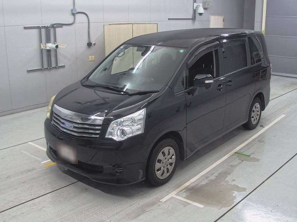 2013 Toyota Noah ZRR70G[0]