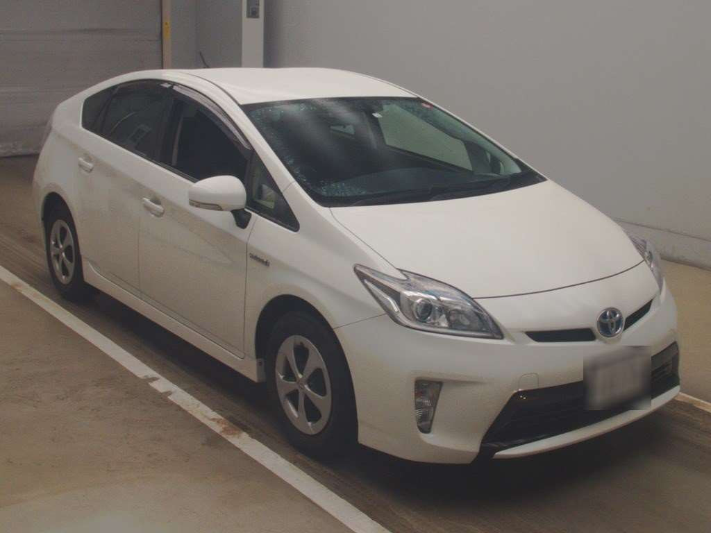 2012 Toyota Prius ZVW30[2]