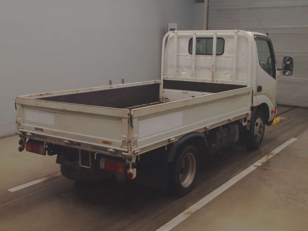 2014 Toyota Toyoace Truck XZU605[1]