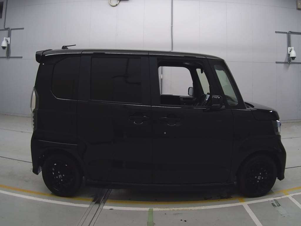 2022 Honda N-BOX CUSTOM JF3[2]