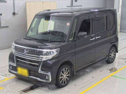 2018 Daihatsu Tanto Custom