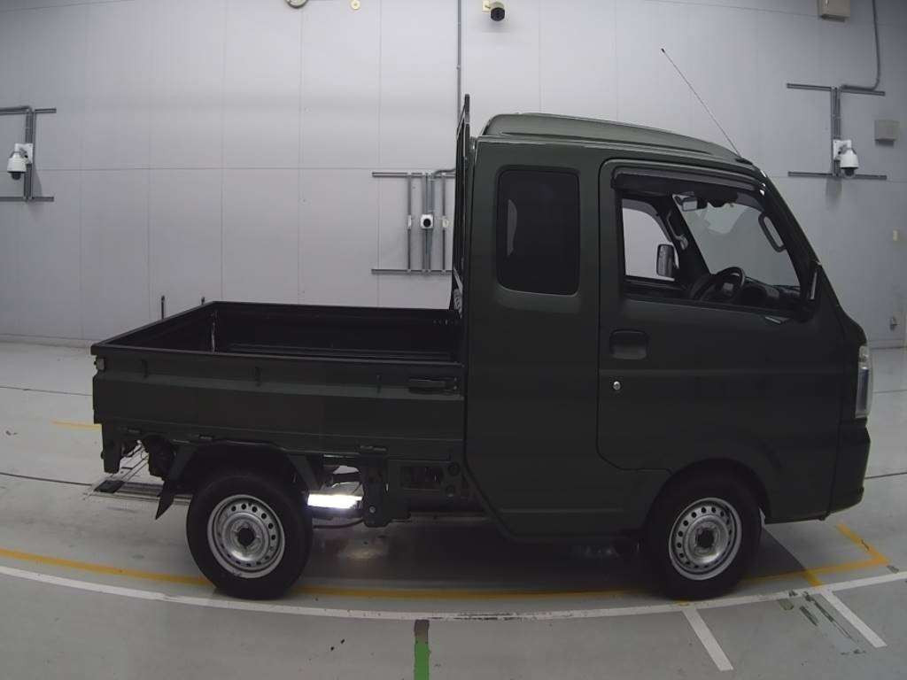 2021 Suzuki Carry Truck DA16T[2]