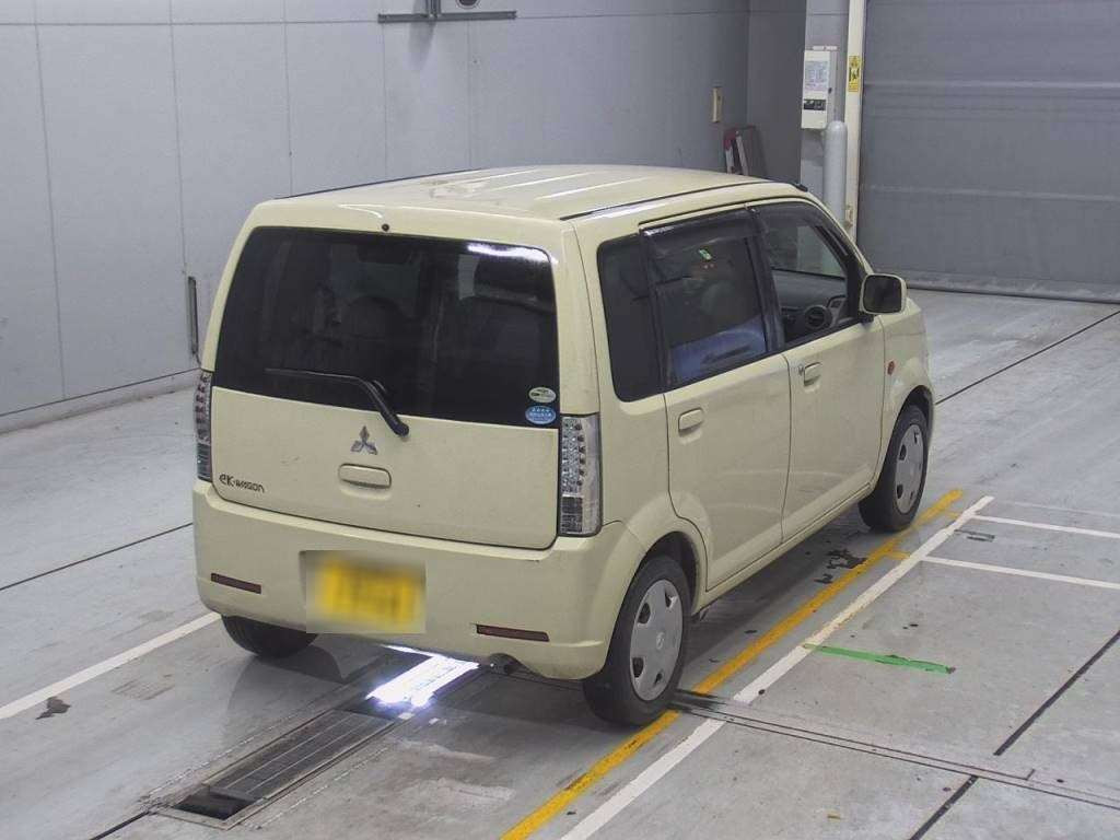 2009 Mitsubishi eK Wagon H82W[1]