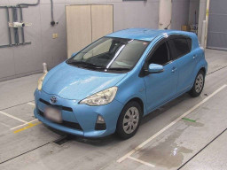 2013 Toyota Aqua