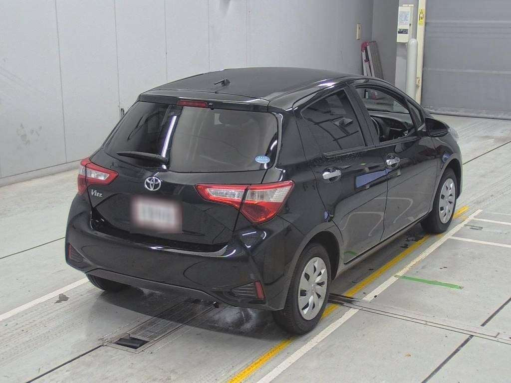 2018 Toyota Vitz KSP130[1]