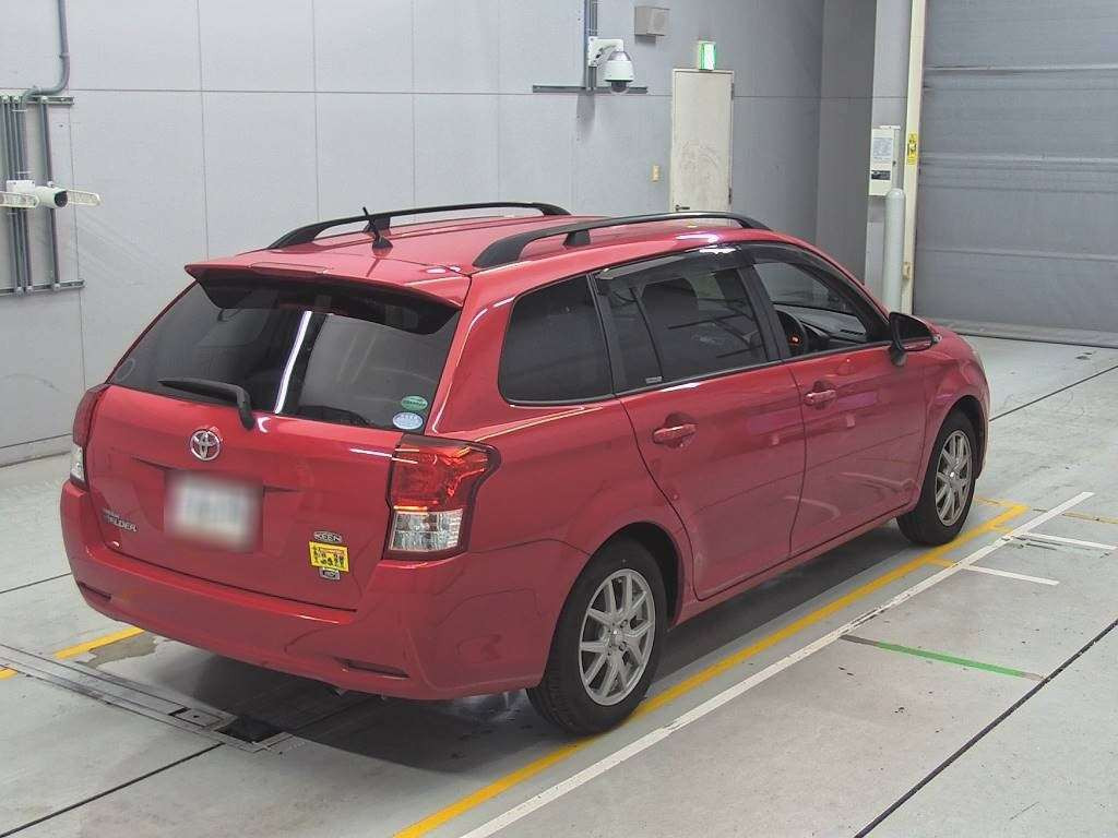 2015 Toyota Corolla Fielder NZE161G[1]