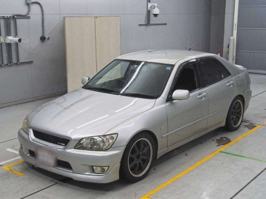 2003 Toyota Altezza