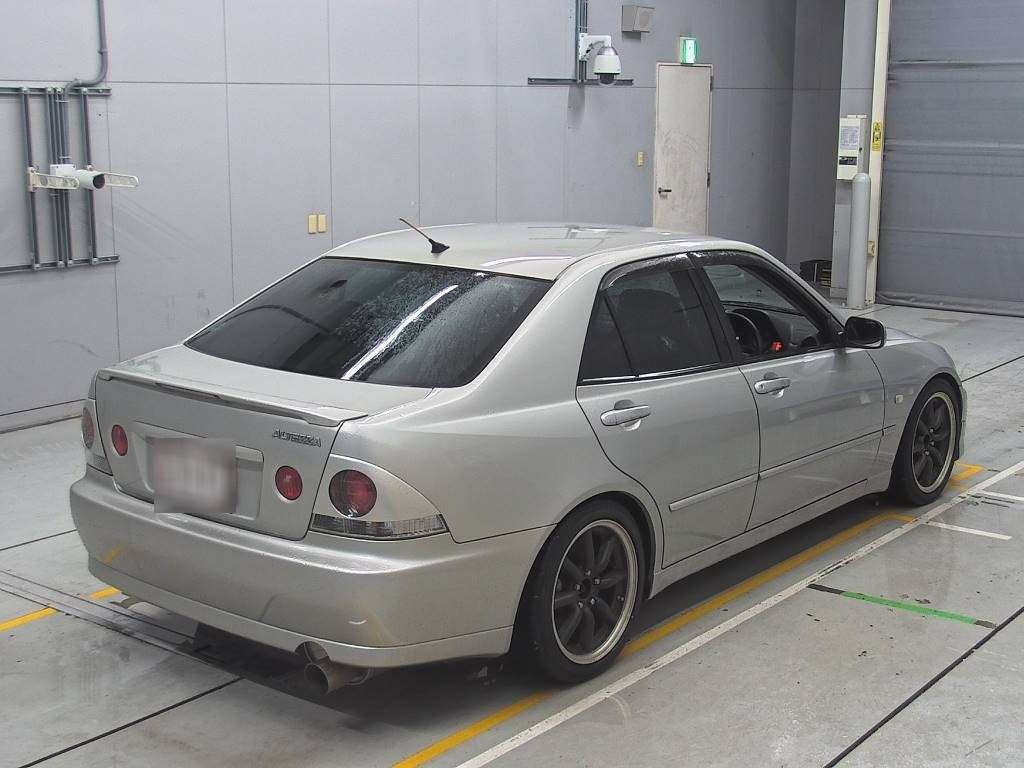 2003 Toyota Altezza SXE10[1]