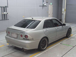 2003 Toyota Altezza