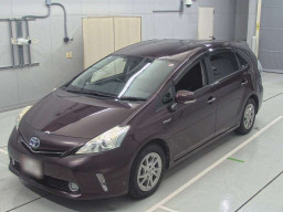 2014 Toyota Prius alpha